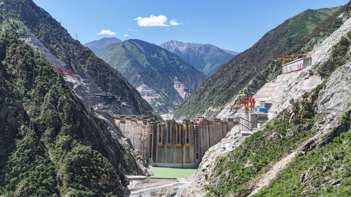 决胜‘十四五’打好收官战，新华社系列报道展现发展新局(图2)