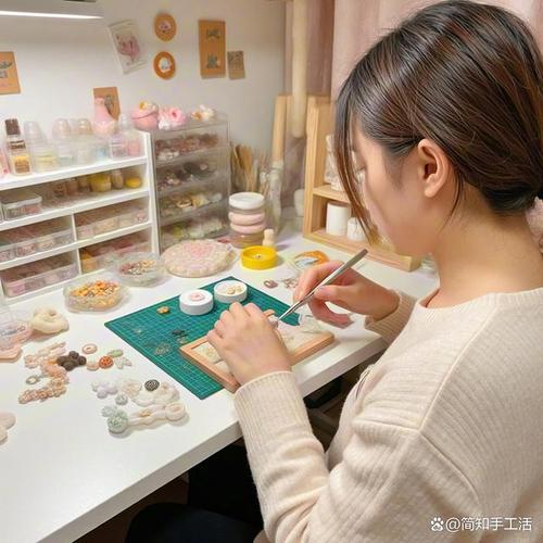 宝妈在家创业：手工制品 vs 导购达人，哪个更适合你？(图1)