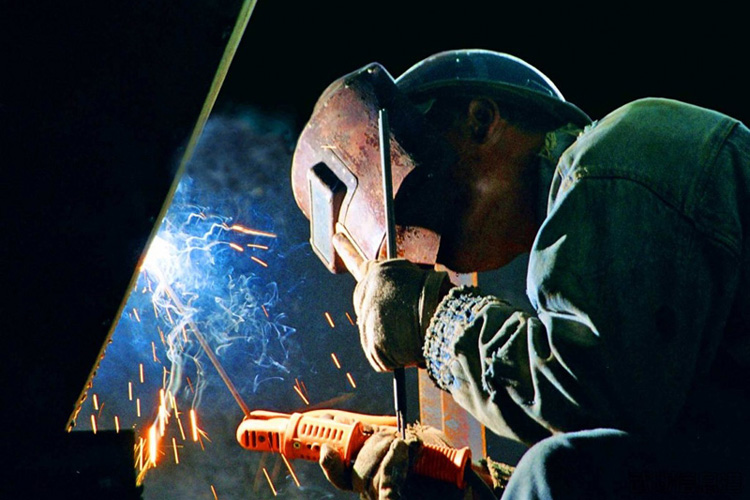 不起眼小生意赚大钱：凉皮肉夹馍、手机贴膜、烤面筋等案例(图2)