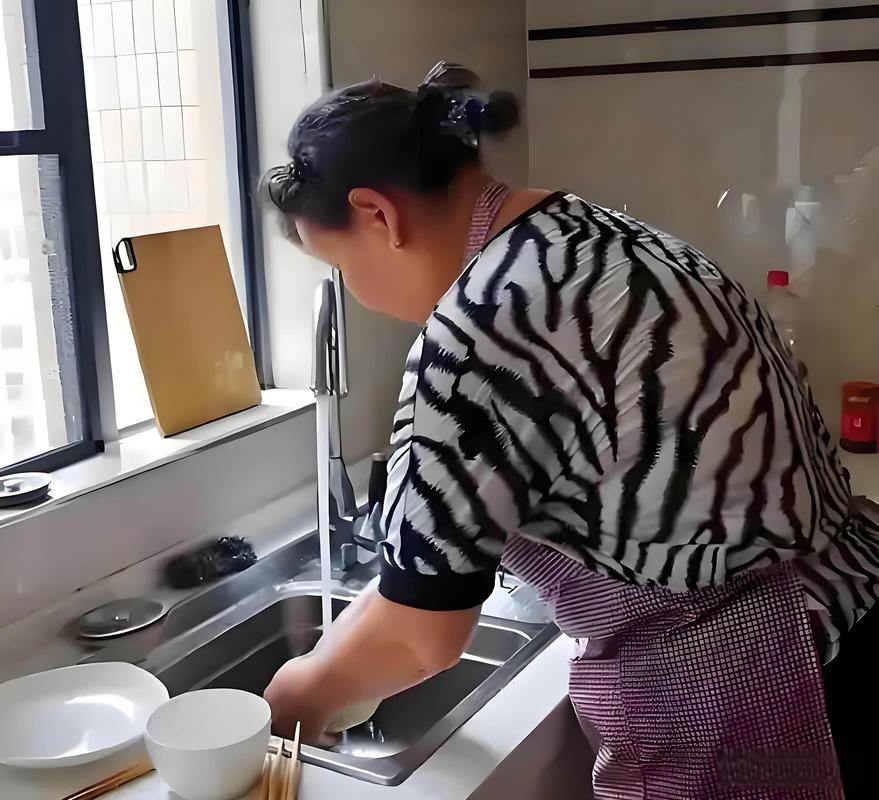 退休阿姨在家做社区团长,每月增收3000+的正规轻活(图3) 退休阿姨在家做社区团长,每月增收3000+的正规轻活(图3)