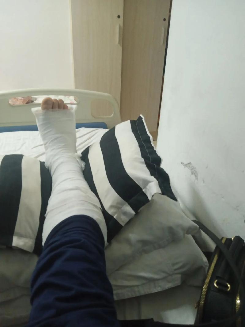 骨折躺床上没收入?分享真实踩坑经历,帮你避开骗局(图4) 骨折躺床上没收入?分享真实踩坑经历,帮你避开骗局(图4)