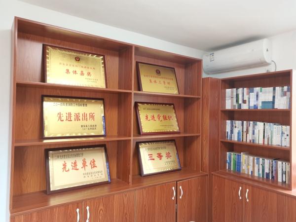 九峰派出所(原三板桥派出所)如何严把办案质量关(图4) 九峰派出所(原三板桥派出所)如何严把办案质量关(图4)