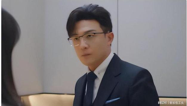 曾被骂渣男的李泽锋，靠新角色翻身，反差感超带劲(图5)